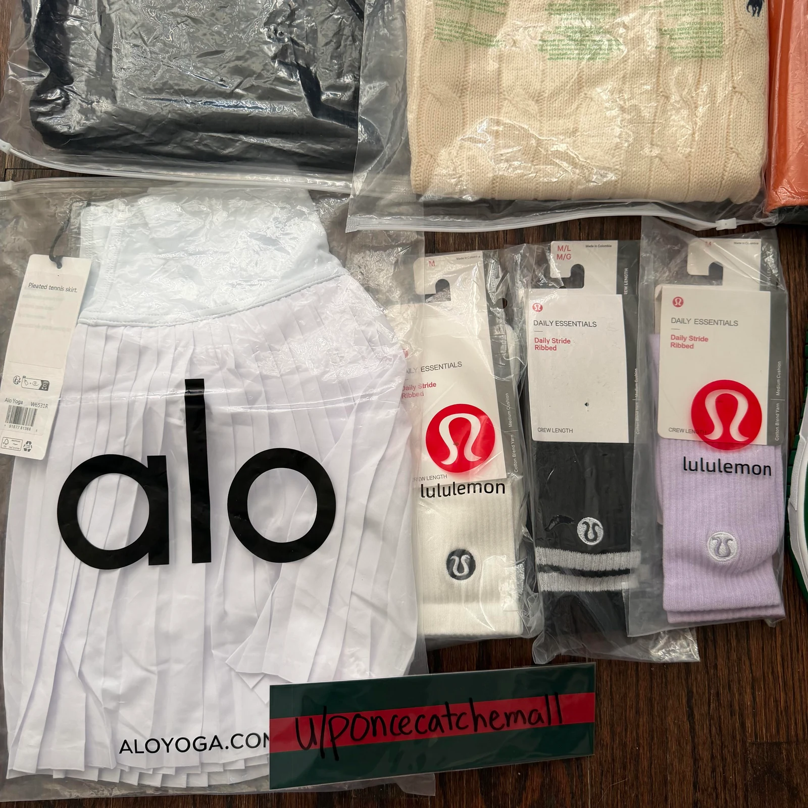 Knitwear & trainers: arrival photo 3