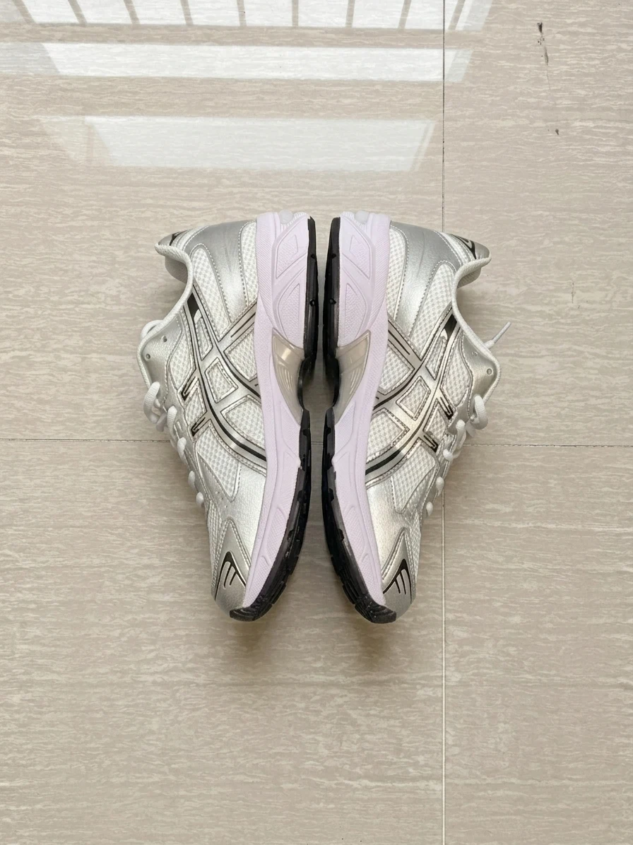 Canada clothing & shoes: arrival photo 10