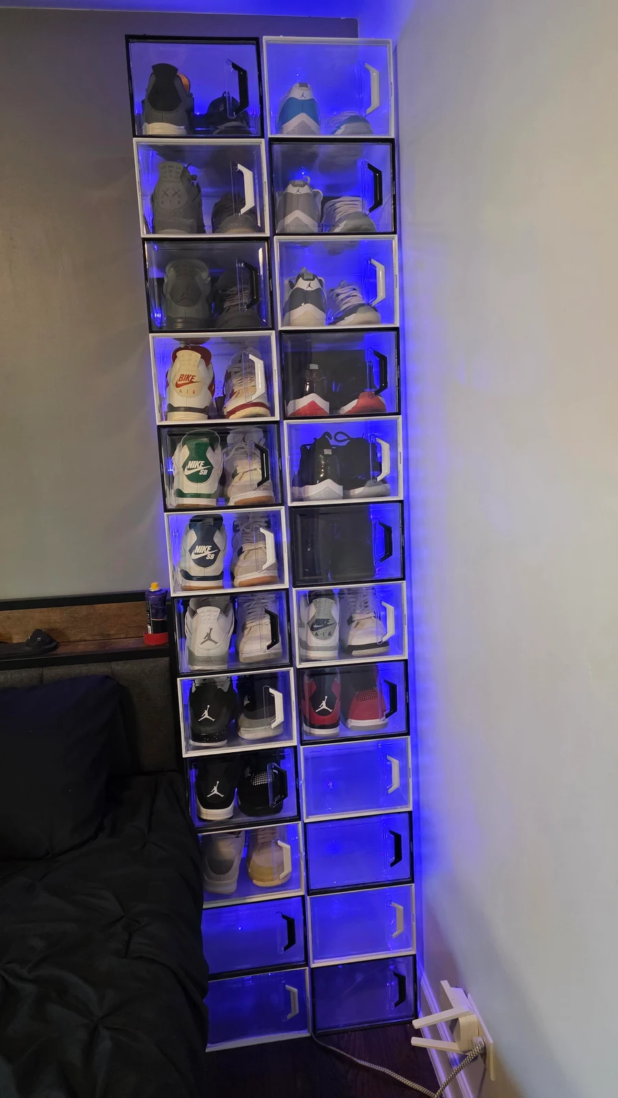Single-pair sneaker haul: arrival photo 6