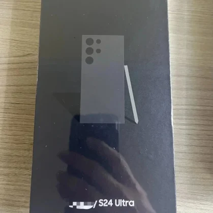 Samsung Galaxy S24 Ultra Smartphone