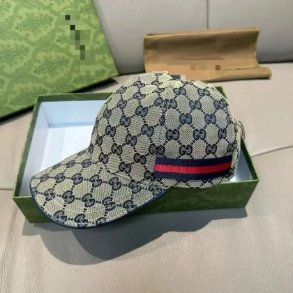 Gucci GG Supreme Baseball Cap Beige